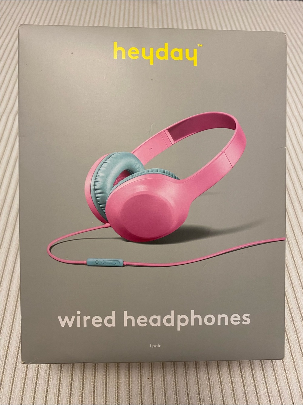 heyday Pink Headphones with Mint Ear Cushions